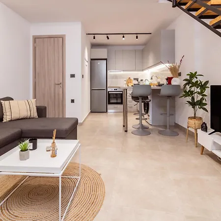 Elena's By The Sea Maisonette Daire